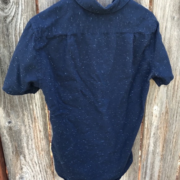 Short sleeved button up - Picture 3 of 3